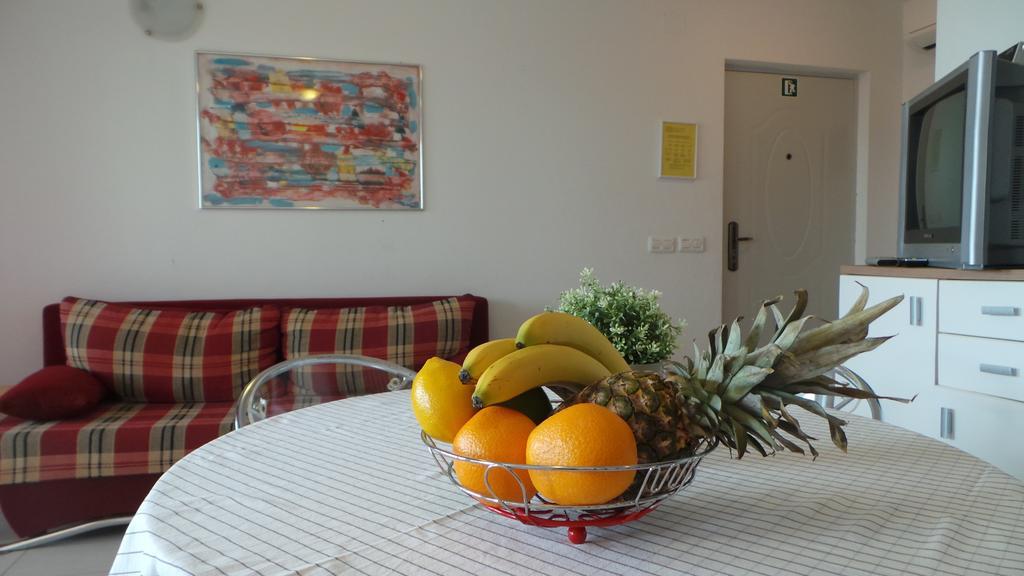 Apartments Henc Novigrad Istria Habitación foto