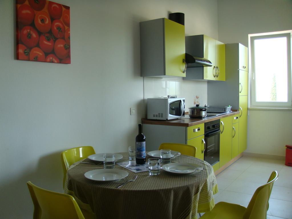 Apartments Henc Novigrad Istria Habitación foto